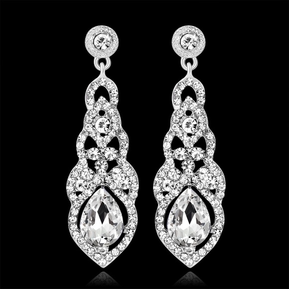 Jewelry - New Chandelier clear crystal drop rhinestone diamond statement earrings